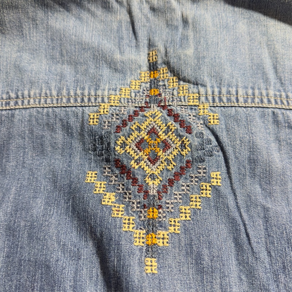 Bershka Denim‎ Vest Embroidered Regular Fit Size Large Western Style